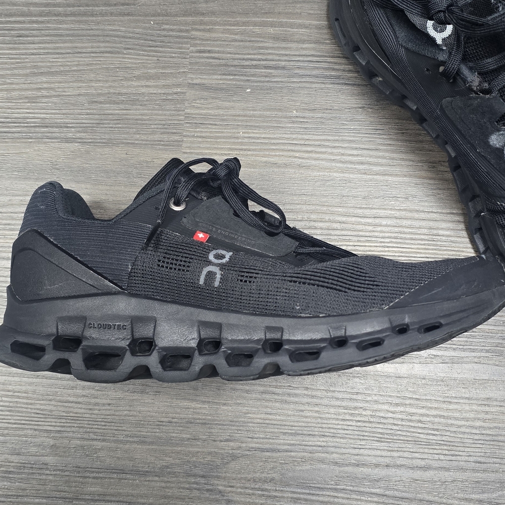 On Running Women's Black Athletic Shoes